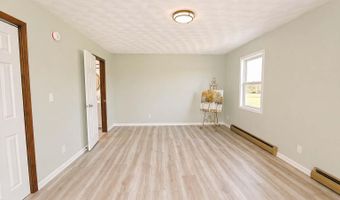 451 27th St, Allegan, MI 49010