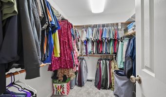 1235 Bentwood Ct, Altoona, IA 50009