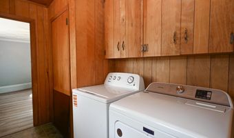 608 Academy St, Batesburg, SC 29006