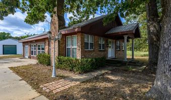 9854 S HWY 259 Hwy S, De Kalb, TX 75559