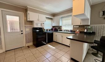 408 S Farr Ave, Andrews, SC 29510