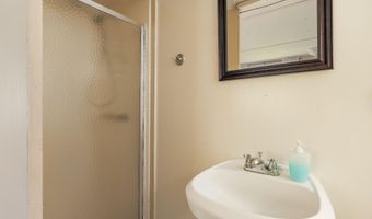 5203 Howardsville Rd, Apison, TN 37302