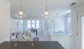 21 Overlook Ave, Charlestown, RI 02813