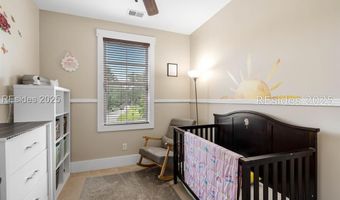 35 Sommer Lake Dr, Beaufort, SC 29902