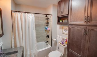 6607 Wenzel Rd, Alton, IL 62002