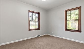 713 5th Ave E, Alexandria, MN 56308