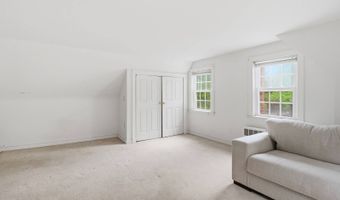 7 Page Rd, Bedford, MA 01730