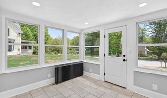 148 Center St, Ashburnham, MA 01430