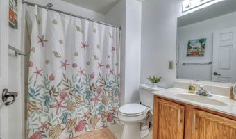 21 N New Hampshire Ave, Atlantic City, NJ 08401
