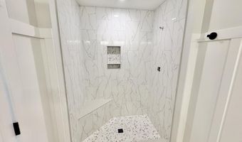 8318 Kettle Hill Ct SE, Alto, MI 49302