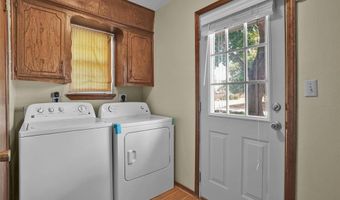 801 Cambridge Dr, Altus, OK 73521