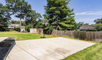 482 Radovan Ave, Bayville, NJ 08721