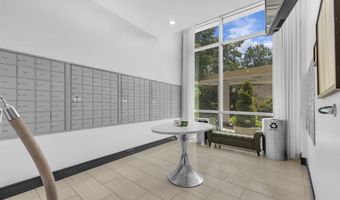 1225 MARTHA CUSTIS Dr 914, Alexandria, VA 22302