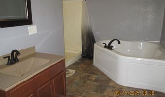 904 Birch St, Atlantic, IA 50022