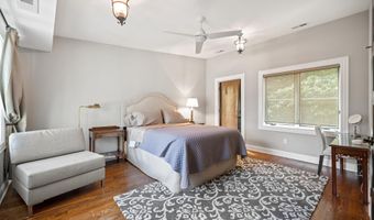 407 INDEPENDENCE Ave SE, Washington, DC 20003