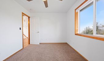 375 McClure Ave, Astoria, OR 97103