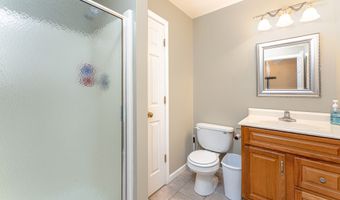 110 Oakwood Cir, Bristol, CT 06010