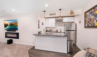 633 Conestoga Dr, Ault, CO 80610