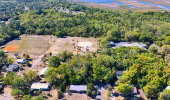 254 8th St, Apalachicola, FL 32320