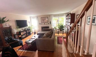 2113 N TAZEWELL Ct, Arlington, VA 22207