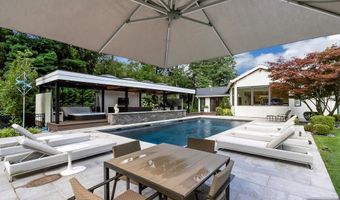 34 Warren Ln, Alpine, NJ 07620