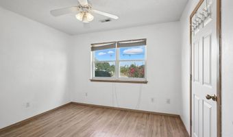 21059 Lawrence 2072, Ash Grove, MO 65604