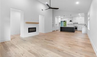 8 Wigtown Ln, Bella Vista, AR 72715