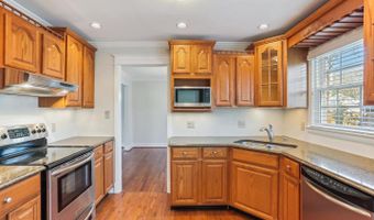 9303 FERNWOOD Rd, Bethesda, MD 20817