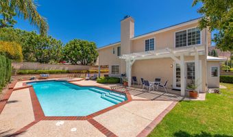 5801 Middle Crest Dr, Agoura Hills, CA 91301