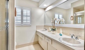 727 FLAMINGO Dr, Apollo Beach, FL 33572