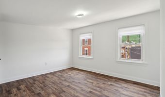 7 E OXFORD St, Philadelphia, PA 19125