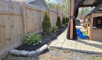 653 Sullivan Rd, Beaver, WV 25813