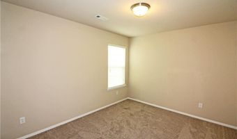 807 Green World St, Bentonville, AR 72712