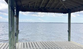215 River Rd, Arapahoe, NC 28510