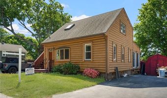 17 Padelford Ave, East Providence, RI 02915