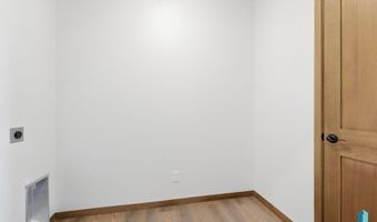 2417 E Brek St, Brandon, SD 57005