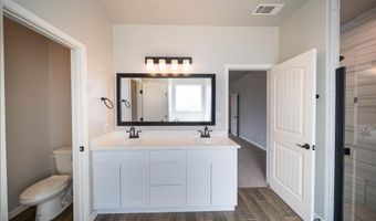 3802 Saguaro Dr, Carlsbad, NM 88220