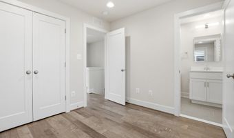 6924 ROCKLEDGE Dr, Bethesda, MD 20817