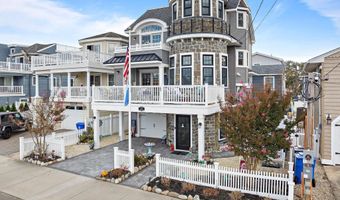 222 7TH St, Beach Haven, NJ 08008