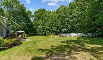 10 Lantern Brook Dr, Lincoln, RI 02865