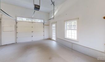 134 Pine Ledge Rd, Bangor, ME 04401