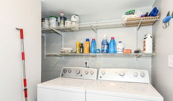 8091 Farmhurst Ln, Indianapolis, IN 46236