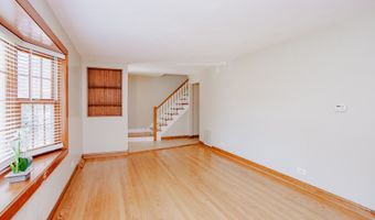 722 N Mavis Ln, Addison, IL 60101