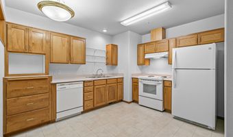 923 Mountain Meadows Cir, Ashland, OR 97520