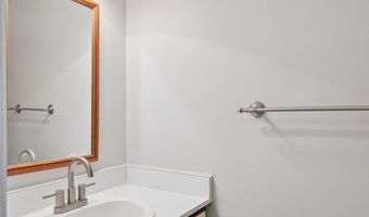 747 Peninsula Ct, Ann Arbor, MI 48105