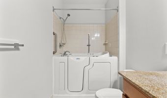24701 BYRNE MEADOW Sq 108, Aldie, VA 20105
