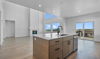 564 S Cedar Creek Dr #95, Cedar City, UT 84720
