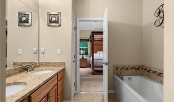2668 WALTON Blvd, Twinsburg, OH 44087