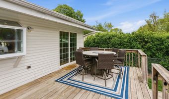 25 N Prindle Ave, Arlington Heights, IL 60004