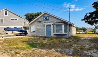 205 Cedar Dr, Bayville, NJ 08721